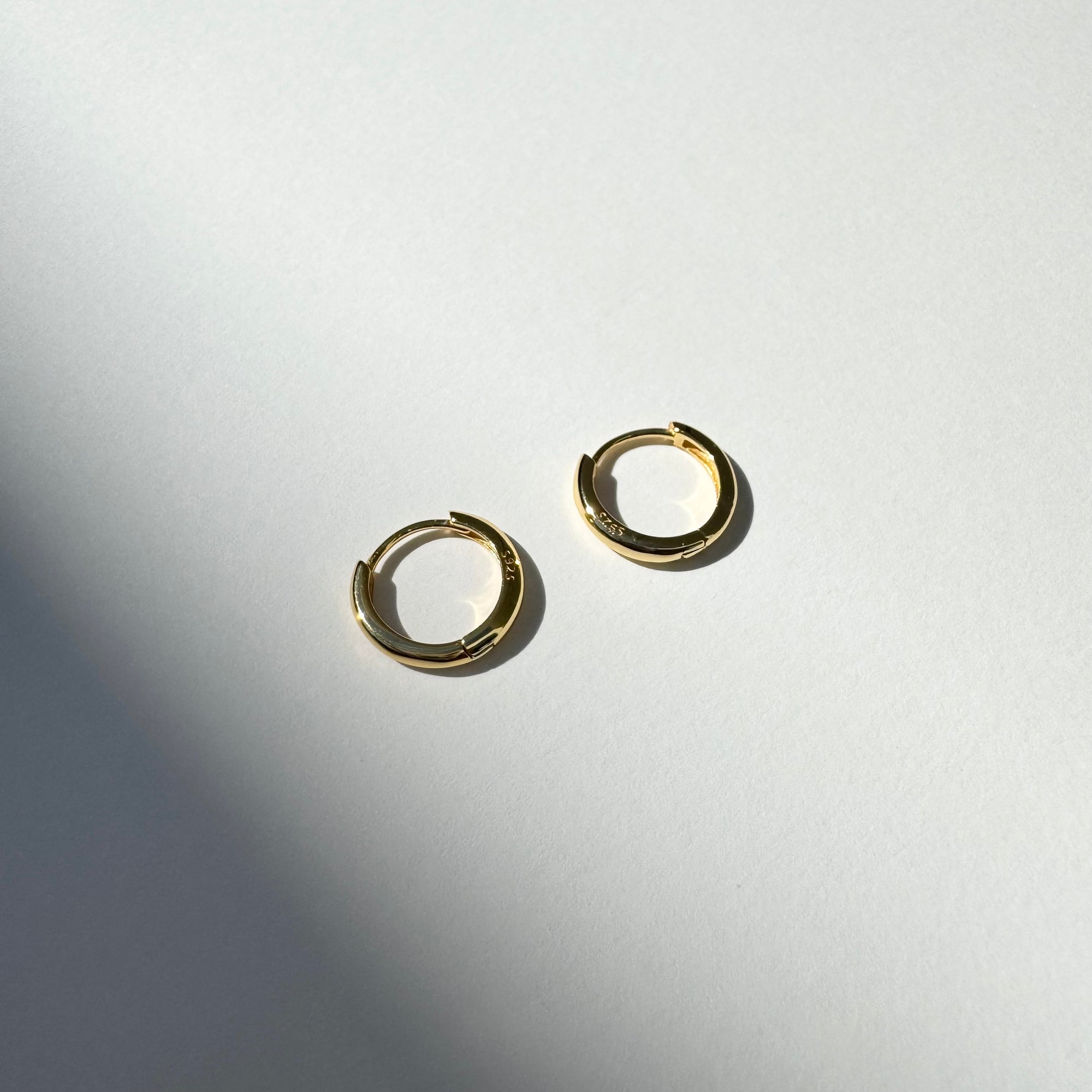 18K RECYCLED GOLD VERMEIL HUGGIE EARRINGS